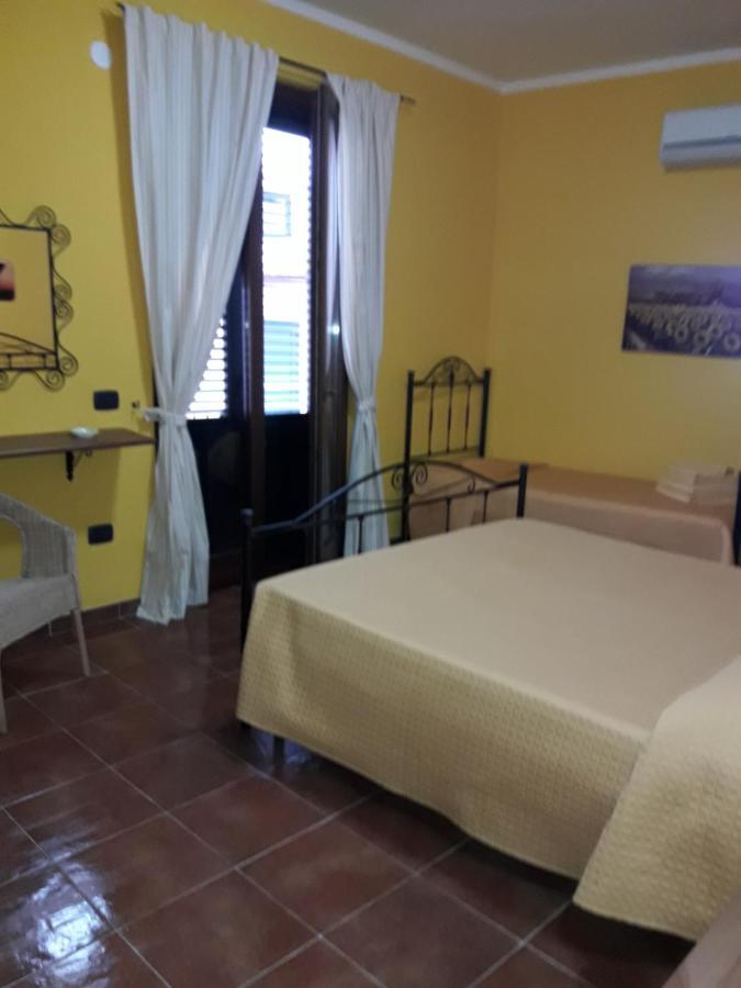 Bed and Breakfast Le Tre Caravelle Трабия Экстерьер фото